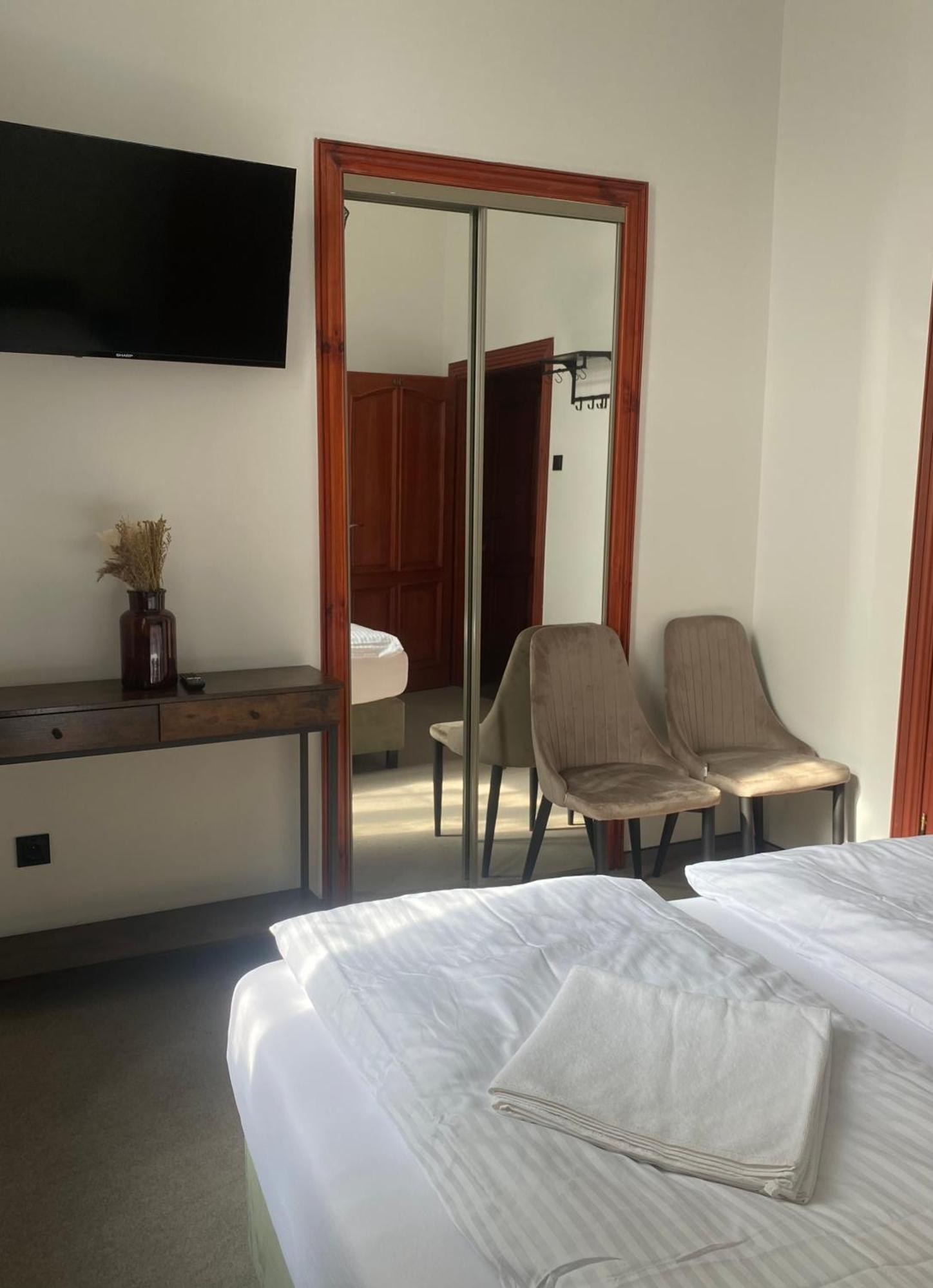 Zamek Nowecin Hotel Łeba Kültér fotó
