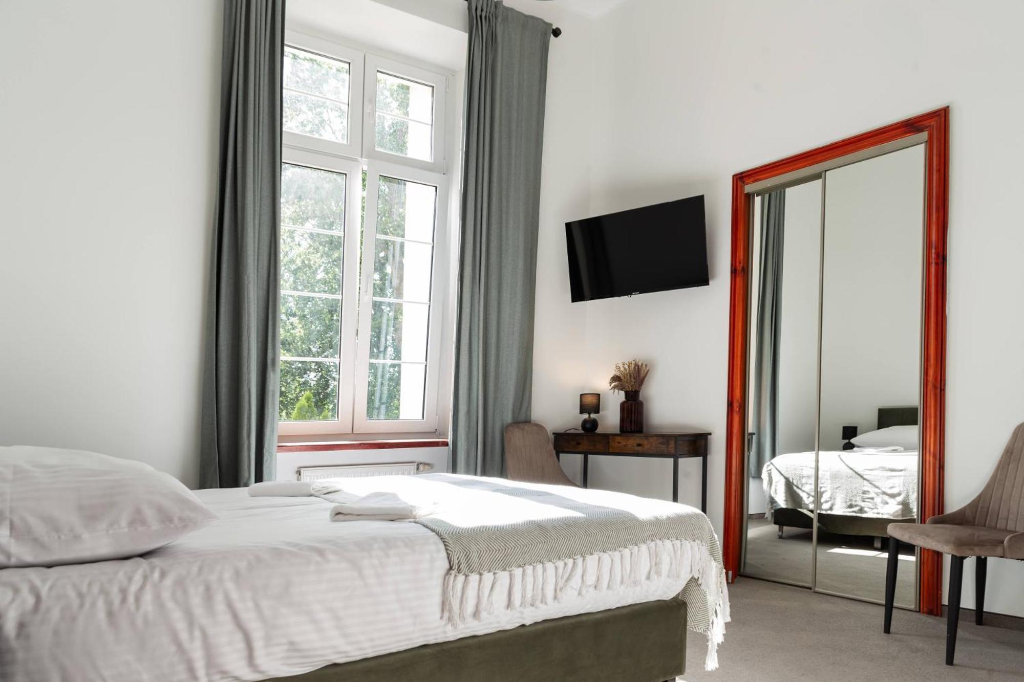 Zamek Nowecin Hotel Łeba Kültér fotó