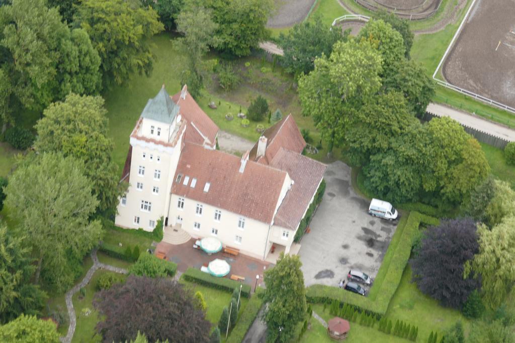 Zamek Nowecin Hotel Łeba Kültér fotó
